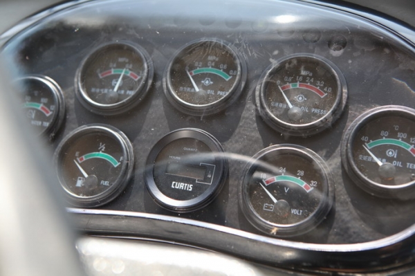 รถตักล้อยาง World W136&amp;W156 ขนาด 2-3 คิว รถใหม่ รับประกัน 1 ปี