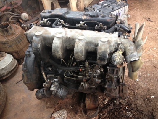 ขายเครื่อง 4BE1+เกียร์ พร้อมเกียร์ฝาก