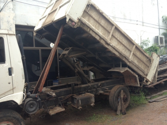 ขาย6ล้อ HINO KM310 ไม่มีทะเบียน ราคาถูก