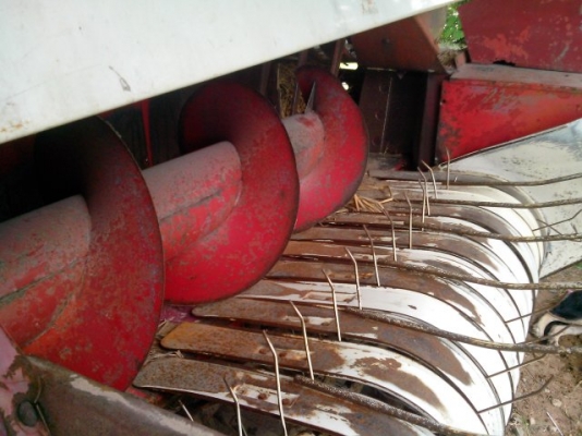 ขายเครื่องอัดฟาง สภาพดี พร้อมใช้