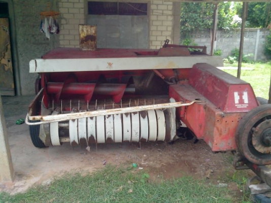 ขายเครื่องอัดฟาง สภาพดี พร้อมใช้