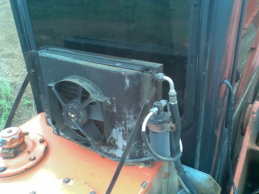 ขาย ฮิตาชิ EX200-1 / เครื่อง HO6C เทอร์โบ ( ใช้ตักลูกรังแดงอย่างเดียง! ) ขาย ฮิตาชิ EX200-1 / เครื่อง HO6C เทอร์โบ ( ใช้ตักลูกรังแดงอย่างเดียง! )