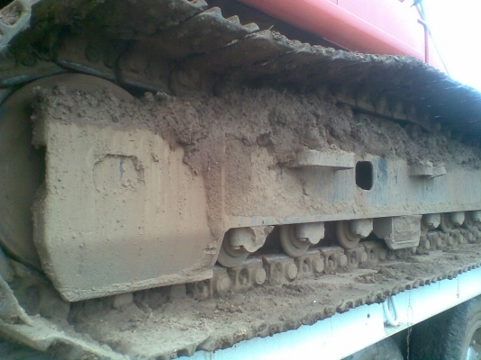 ขาย ฮิตาชิ EX200-1 / เครื่อง HO6C เทอร์โบ ( ใช้ตักลูกรังแดงอย่างเดียง! ) ขาย ฮิตาชิ EX200-1 / เครื่อง HO6C เทอร์โบ ( ใช้ตักลูกรังแดงอย่างเดียง! )