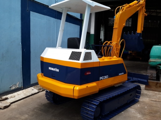 ขาย รถขุดเล็ก KOMATSU รุ่น PC30-3- แทร็กเหล็ก มือสองญี่ปุ่น ขาย รถขุดเล็ก KOMATSU รุ่น PC30-3- แทร็กเหล็ก มือสองญี่ปุ่น