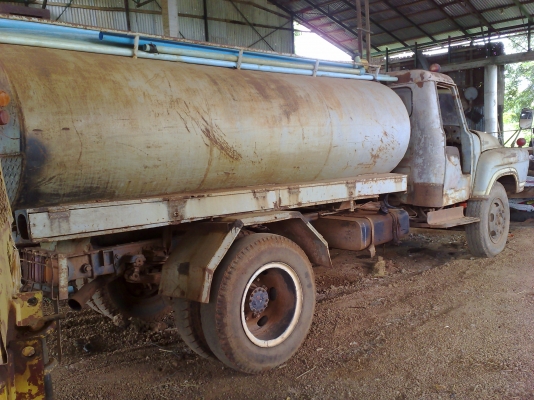 ขายรถน้ำ ISUZU หน้ายาวเครื่อง EH 500 เครื่องดีคัสซีสวยทะเบียนเต็ม