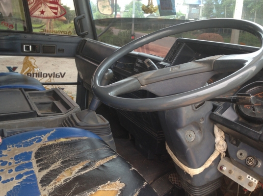 ISUZU ROCKY 195 HP 6HE1 หกล้อดั๊มพ์ หัวเก๋งแล็ปลายสวยภายในคอนโซลสวยครบพร้อม แอร์เย็น พวงมาลัยเพาเวอร์ ระบบเบรคทริ๊ปฟี้ครบพร้อม กระบะดั๊มพ์เหล็ก 6 ตันความยาว 3.60 เมตรไม่มีผุกร่อน ช่วงล่างยาง 8.25 ขอบ 16 เอกสารทะเบียนครบพร้อมโอน ราคาต่อรองได้ครับ