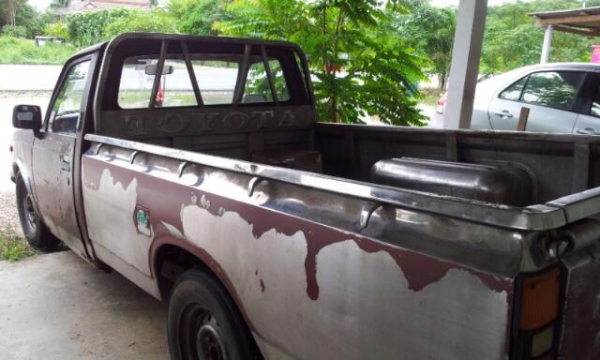 TOYOTA หางหงส์