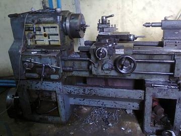 ขายครับขายเครื่องกลึง ไต้หวัน ขนาด 4.5 ฟุต เกียร์บล็อก พร้อมใช้ 45000 บาท มีบริการจัดส่งทั่วประเทศ 0814583376,029945332 ช่างเอก !!!ด่วน!!!