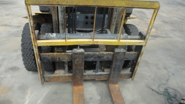 ต้องการขายรถ TCM 2.5 ตัน เครื่องยนต์ดีเซลisuzuระบบไดเร็คอินเจ็คชั่น