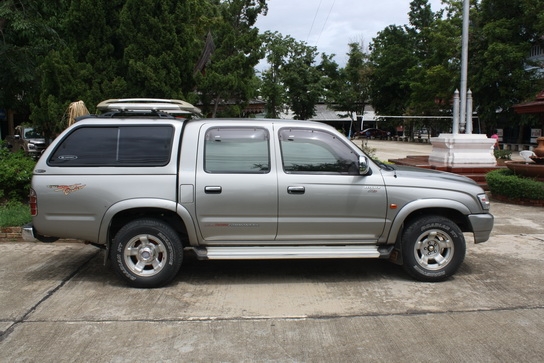 ขายรถ TOYOTA HILUX TIGER D4D SPORT CRUISER 4Dr 2.5 MT  E ปี 2002