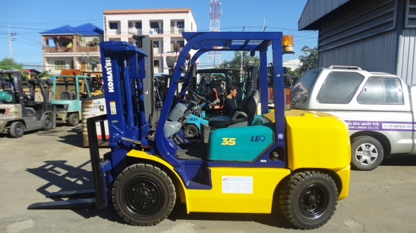 ขาย komatsu fd 35