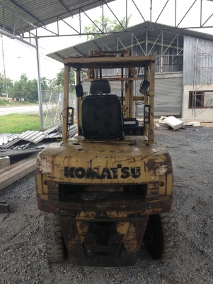 เหลือ 218000 ครับ โฟล์คลิฟท์ Komatsu รุ่น 5 (3.5 ตัน)
