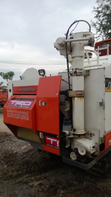 จองแล้วนะครับ ลูกค้าจากสระแก้ว รถเกี่ยวข้าวสภาพ 90\% KUBOTA DC68 GM ชั่วโมงน้อย ช่วงล่างสวย จองแล้วนะครับ ลูกค้าจากสระแก้ว รถเกี่ยวข้าวสภาพ 90\% KUBOTA DC68 GM ชั่วโมงน้อย ช่วงล่างสวย