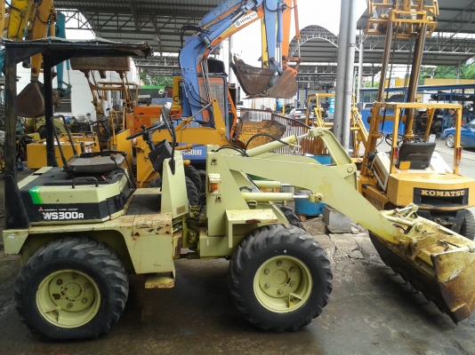 ต้องการขายรถล้อยางตักยี่ห้อ mitsubishi-ws300A-TURBO จากญี่ปุ่น ต้องการขายรถล้อยางตักยี่ห้อ mitsubishi-ws300A-TURBO จากญี่ปุ่น