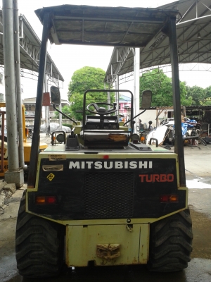 ต้องการขายรถล้อยางตักยี่ห้อ mitsubishi-ws300A-TURBO จากญี่ปุ่น ต้องการขายรถล้อยางตักยี่ห้อ mitsubishi-ws300A-TURBO จากญี่ปุ่น