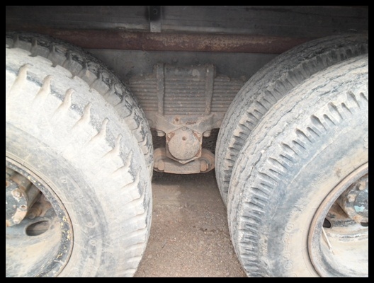 สิบล้อฮีโน่ วางเครื่อง EM100 สภาพดี สวยๆ