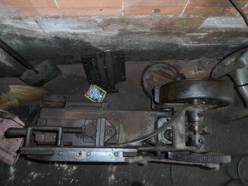 ขายครับขายเครื่องเลื่อยชัก ขนาด 14" ยี่ห้อ sharp ผลิตในประเทศไต้หวัน ไฟบ้าน พร้อมใช้ ช่างเอก 0814583376 , 029945332 มีบริการจัดส่งทั่วประเทศ