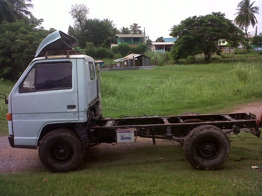 ขายรถบรรทุก4ล้อ ISUZU NKR55EU1M-71***** รถห้างแท้ หัว-คัสซี