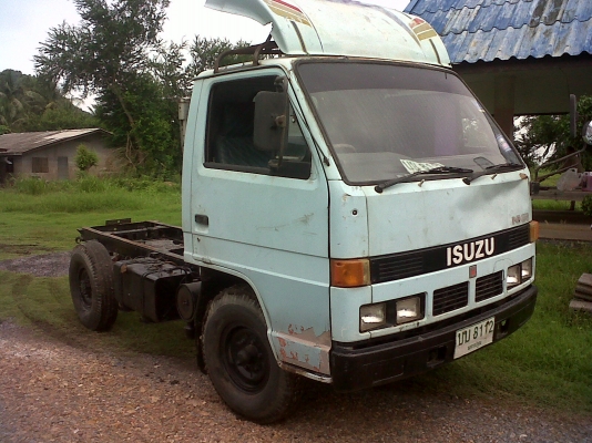 ขายรถบรรทุก4ล้อ ISUZU NKR55EU1M-71***** รถห้างแท้ หัว-คัสซี