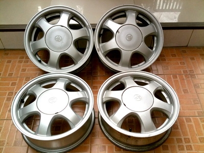 แม็กซ์ 14 นิ้ว หนึ่งชุด สเปค 4 รู100 ล้อโซลูน่าGLi ใส่ได้หลายรุ่น แม็กซ์ 14 นิ้ว หนึ่งชุด สเปค 4 รู100 ล้อโซลูน่าGLi ใส่ได้หลายรุ่น