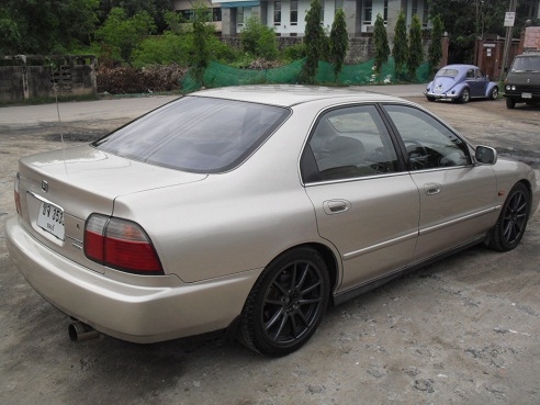 ACCORD ไฟท้ายสองก้อน รถสวยพร้อมใช้ ออกรถไม่ต้องใช้เงิน