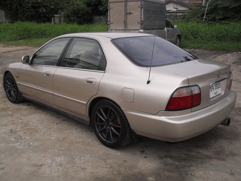 ACCORD ไฟท้ายสองก้อน รถสวยพร้อมใช้ ออกรถไม่ต้องใช้เงิน