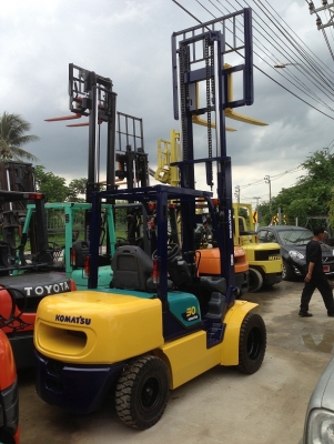 ขาย KOMATSU FD30-14 เสา 4 เมตร รถสวยพร้อมใช้งานได้เลย ขาย KOMATSU FD30-14 เสา 4 เมตร รถสวยพร้อมใช้งานได้เลย