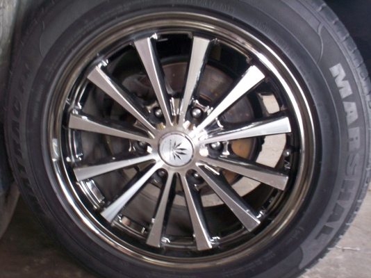 ล้อแม็กขอบ17 โครเมียมเงาแว๊บ สภาพใหม่กิ๊ก พร้อมยาง225/55/R17  6รู ใส่รถตู้โตโยต้าคอมมูเตอร์ TEL.0890671028