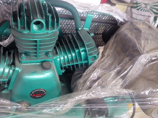 ปั้มลม3สูบประมาณ98ลิตรพร้อมใช้ติดตั้งมอเตอร์อุปกรณ์ครบของใหม่ ปั้มได้เร็ว ปั้มลม3สูบประมาณ98ลิตรพร้อมใช้ติดตั้งมอเตอร์อุปกรณ์ครบของใหม่ ปั้มได้เร็ว