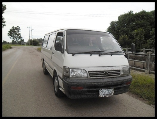 รถตู้หัวจรวด สภาพสุดเจ๋ง ขายถูกจุงเบย