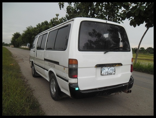 รถตู้หัวจรวด สภาพสุดเจ๋ง ขายถูกจุงเบย