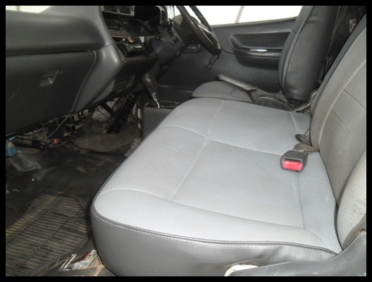 รถตู้หัวจรวด สภาพสุดเจ๋ง ขายถูกจุงเบย