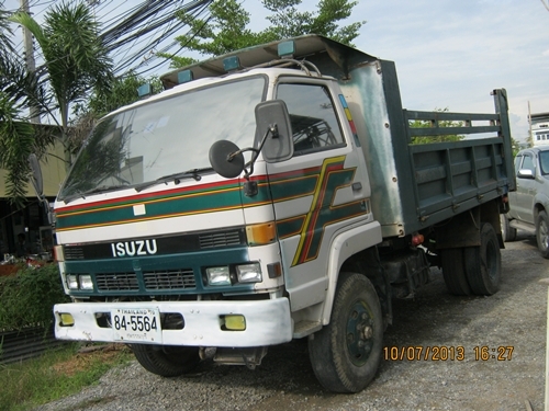 เบอร์เจ้าของ 081-8569049ขายรถหกล้อดั้มดินอีซูซูNRR รถประกอบ185แรงม้าเสื้อส้ม 6BG1