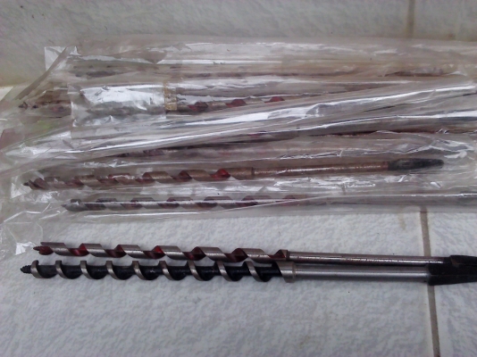 4อัน100 บ่าท ดอกสว่านเจาะไม้ ขนาด 12.5 มม.ยาว 12 นิ้ว ของใหม่เก่าเก็บขายถูก 30 บาท เอาเยอะหรือเหมาหมดลดเหลือแค่ 3500 บาท