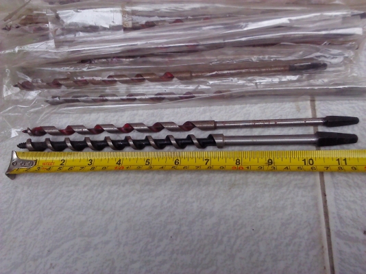 4อัน100 บ่าท ดอกสว่านเจาะไม้ ขนาด 12.5 มม.ยาว 12 นิ้ว ของใหม่เก่าเก็บขายถูก 30 บาท เอาเยอะหรือเหมาหมดลดเหลือแค่ 3500 บาท 4อัน100 บ่าท ดอกสว่านเจาะไม้ ขนาด 12.5 มม.ยาว 12 นิ้ว ของใหม่เก่าเก็บขายถูก 30 บาท เอาเยอะหรือเหมาหมดลดเหลือแค่ 3500 บาท