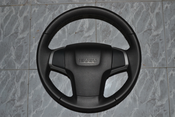 ขายวงพวงมาลัย Isuzu All D-max 3000 บาท ขายวงพวงมาลัย Isuzu All D-max 3000 บาท