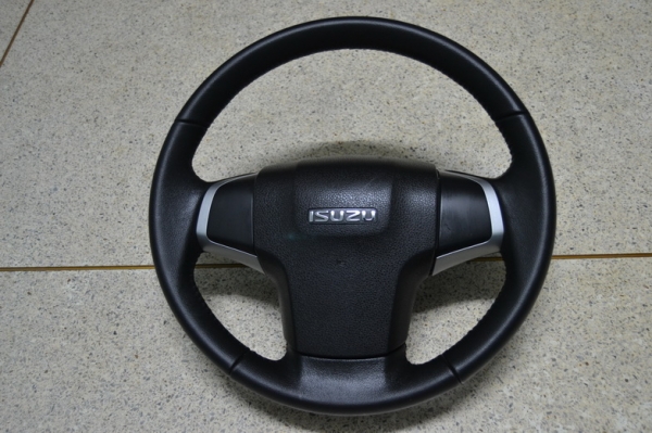 ขายวงพวงมาลัย Isuzu All D-max 3000 บาท ขายวงพวงมาลัย Isuzu All D-max 3000 บาท