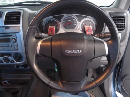 ขายวงพวงมาลัย Isuzu All D-max  3000 บาท