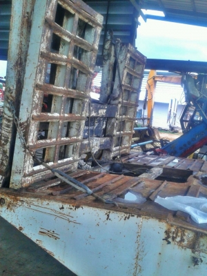 ขาย10ล้อเทเลอร์ เครื่อง175 2เพลาคัซซีJCM หัวยกไฮดรอริคได้