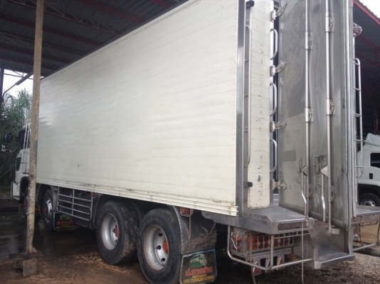 รถฮีโน่ 12 ล้อ เปอร์เฟีย ตู้เย็น 320 แรงม้า   สนใจติดต่อ 081 - 6079515