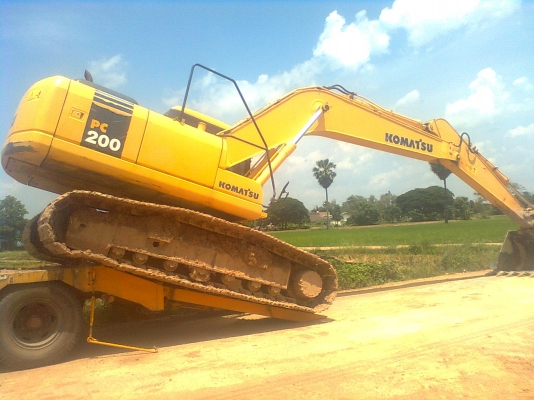 ขาย komutsu pc-200 -7