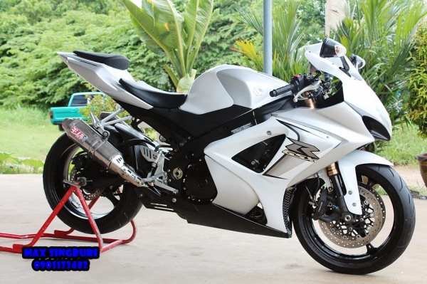 แม็กสิงห์บุรี//SUZUKI GSXR-1000 K7 ปี2007 ท่อสูตร YOSHIMURA คู่  สรรพาสมิตร 285000 ด่วน