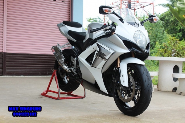 แม็กสิงห์บุรี//SUZUKI GSXR-1000 K7 ปี2007 ท่อสูตร YOSHIMURA คู่  สรรพาสมิตร 285000 ด่วน