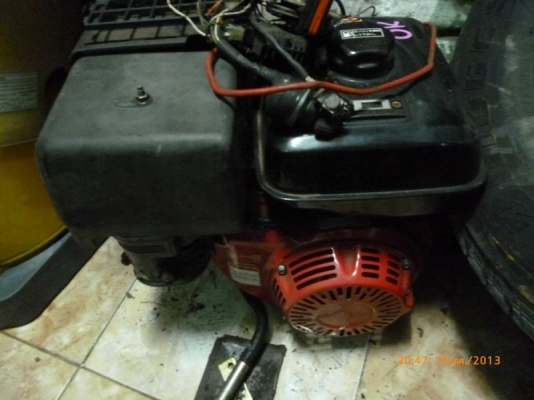 เครื่องยนต์ HONDA 13 HP รุ่นไดสตาร์ท เก่าญี่ปุ่น