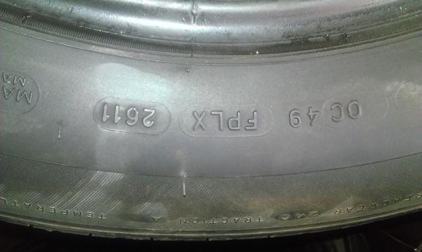 ขายยาง 215 60 R16