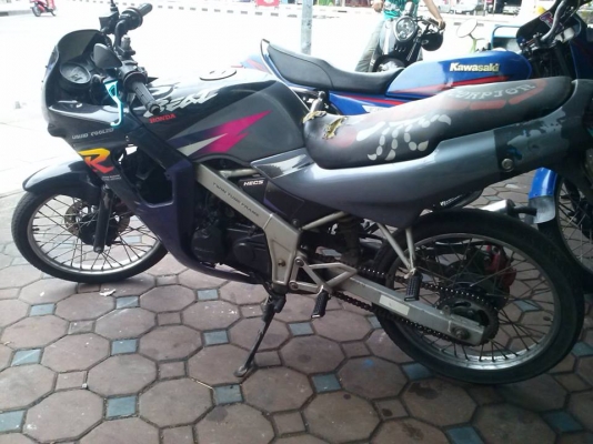 ขาย HONDA BEAT ปี 40 รถเครื่องดีแน่นๆ ภาษีขาด 1 ปี บัตร ปชช.หมดอายุ สนใจด่วน