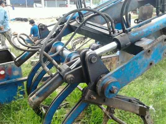 ขายด่วน เครื่องคีบอ้อยของกลกิจชลบุรี สภาพดีพร้อมติดตั้งพร้อมใช้งานได้เลยครับ อะไหล่และอุปกรณ์มีให้ครบทุกชิ้น ราคาต่อรองได้นะครับ ขายด่วน เครื่องคีบอ้อยของกลกิจชลบุรี สภาพดีพร้อมติดตั้งพร้อมใช้งานได้เลยครับ อะไหล่และอุปกรณ์มีให้ครบทุกชิ้น ราคาต่อรองได้นะครับ