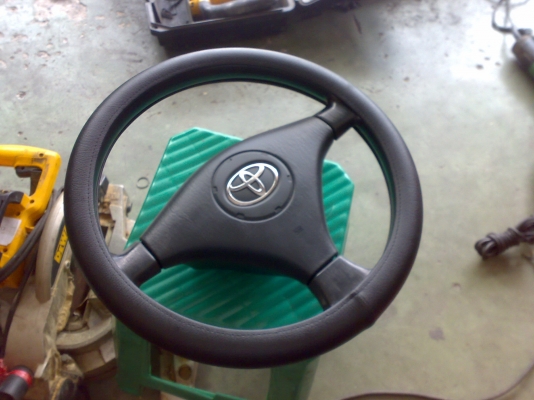 พวงมาลัยวีออส