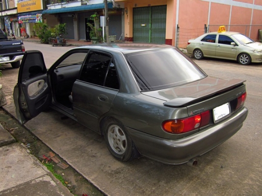 ขายด่วน รถสวย สภาพดี สีเดิมบางแอร์เย็น ขายด่วน รถสวย สภาพดี สีเดิมบางแอร์เย็น