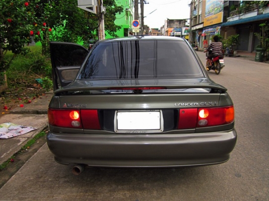 ขายด่วน รถสวย สภาพดี สีเดิมบางแอร์เย็น ขายด่วน รถสวย สภาพดี สีเดิมบางแอร์เย็น